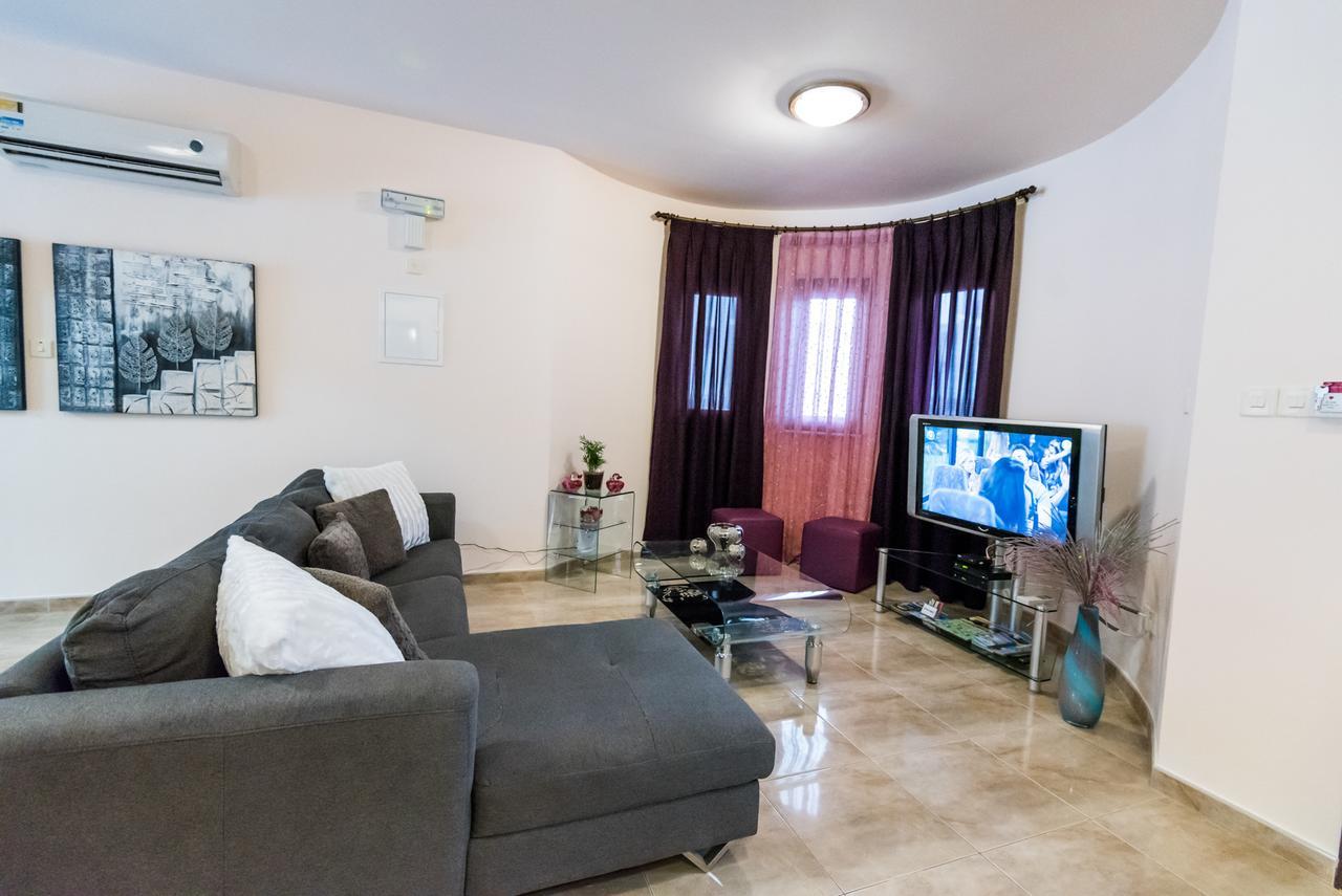 Luxury Regina Βίλα Πρωταράς